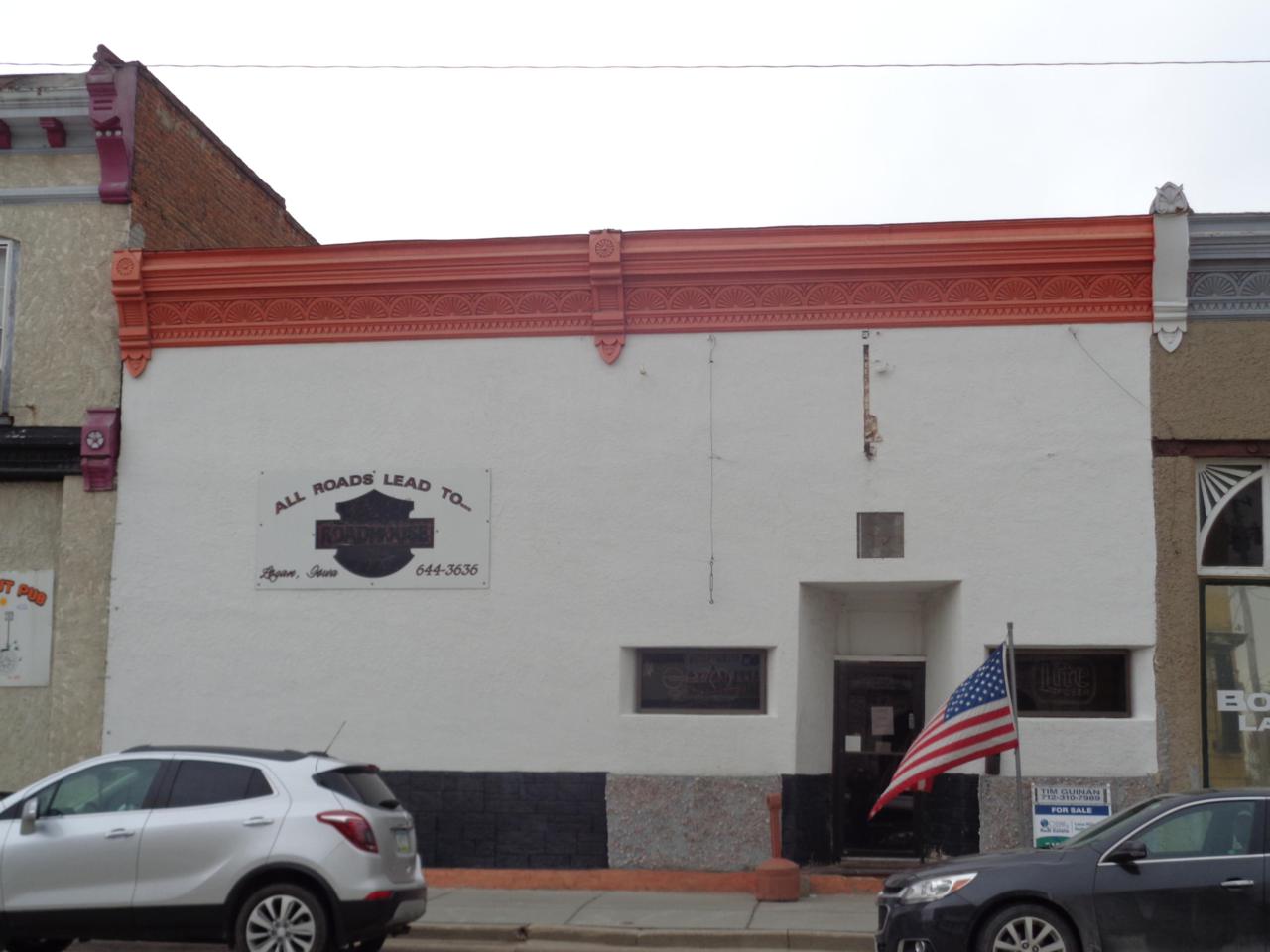 309 7TH Street - Photo 1