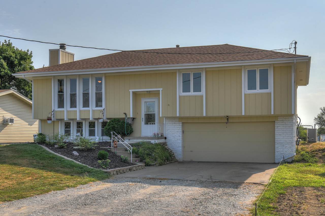 57257 225TH Street - Photo 1