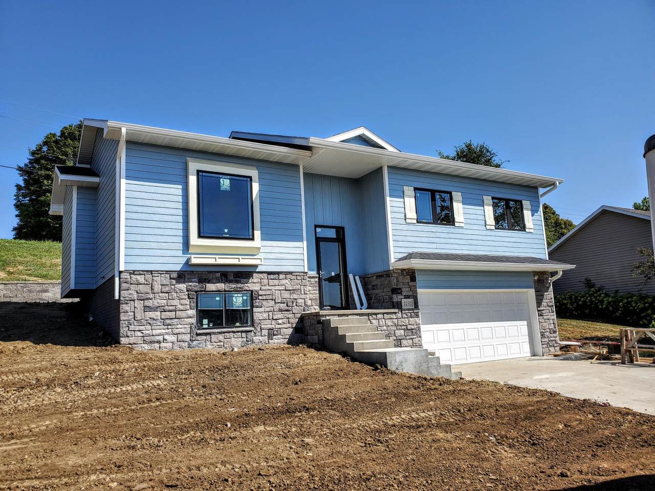 1231 Cherry Street - Photo 1
