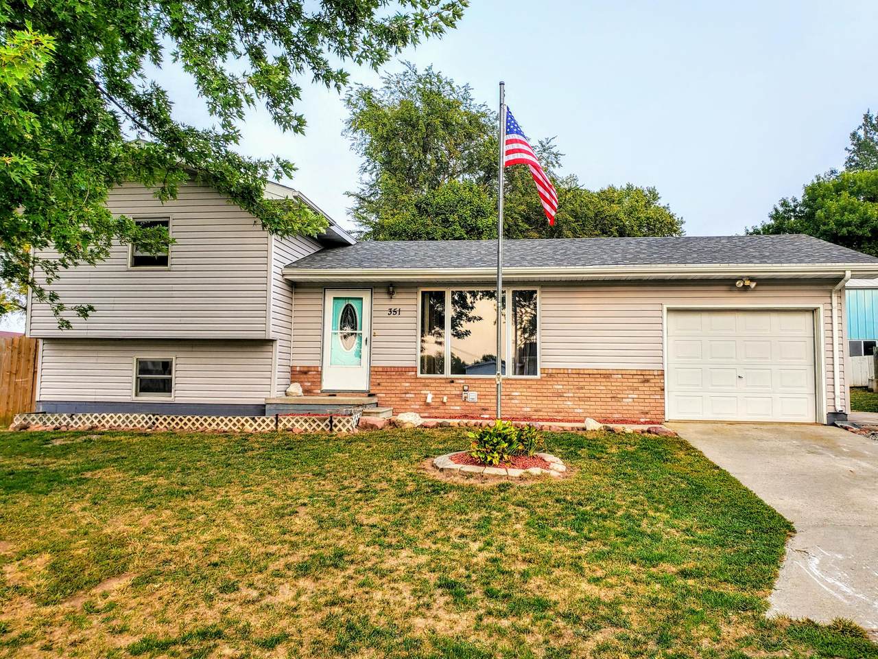 351 Allen - Photo 1