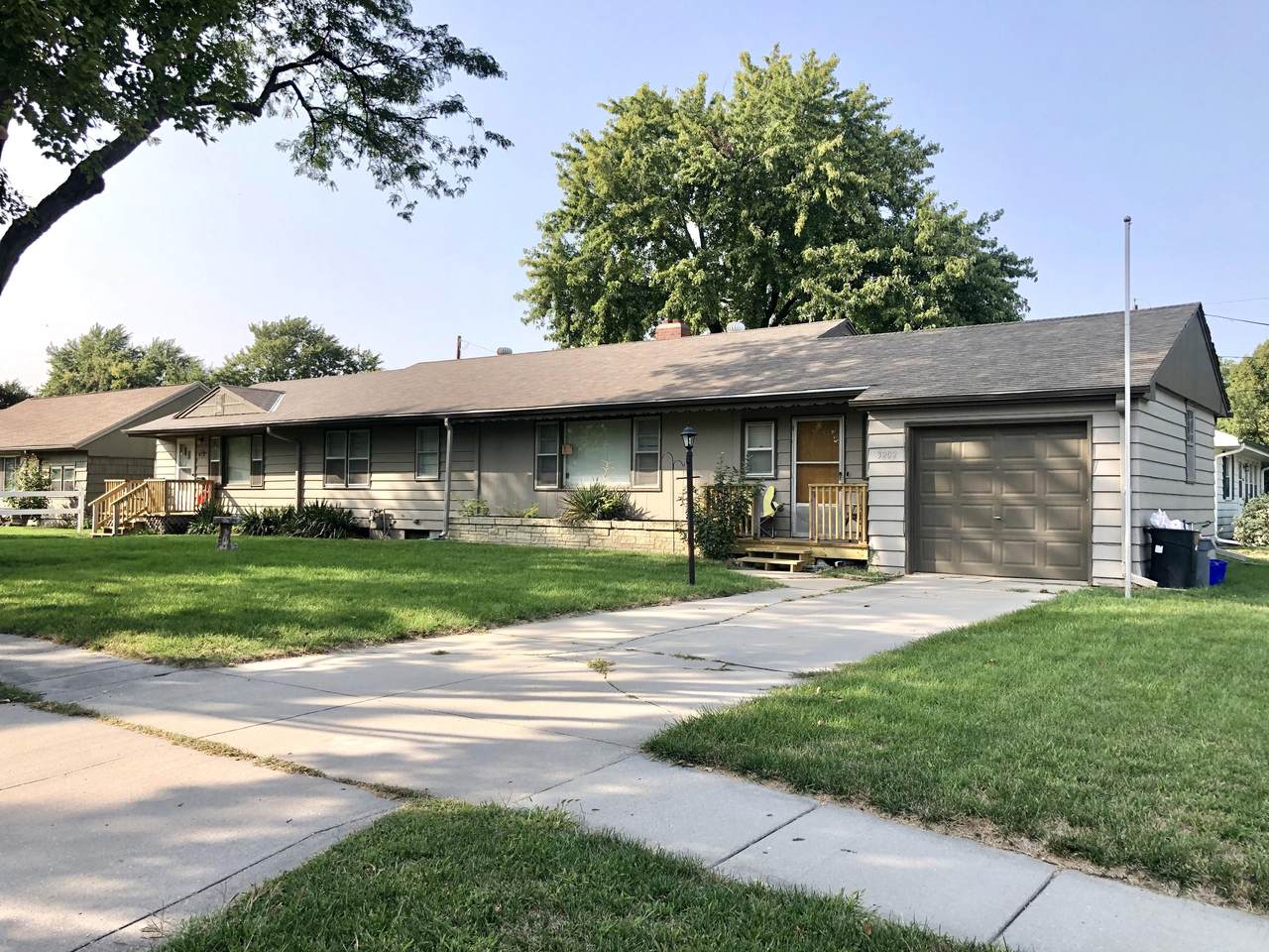 3202 7TH Avenue - Photo 1