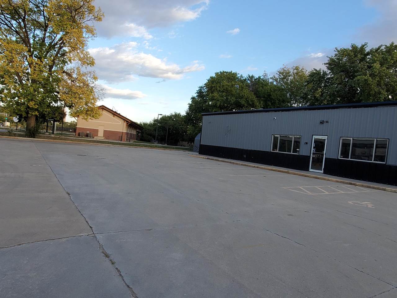 511 23 Avenue - Photo 1