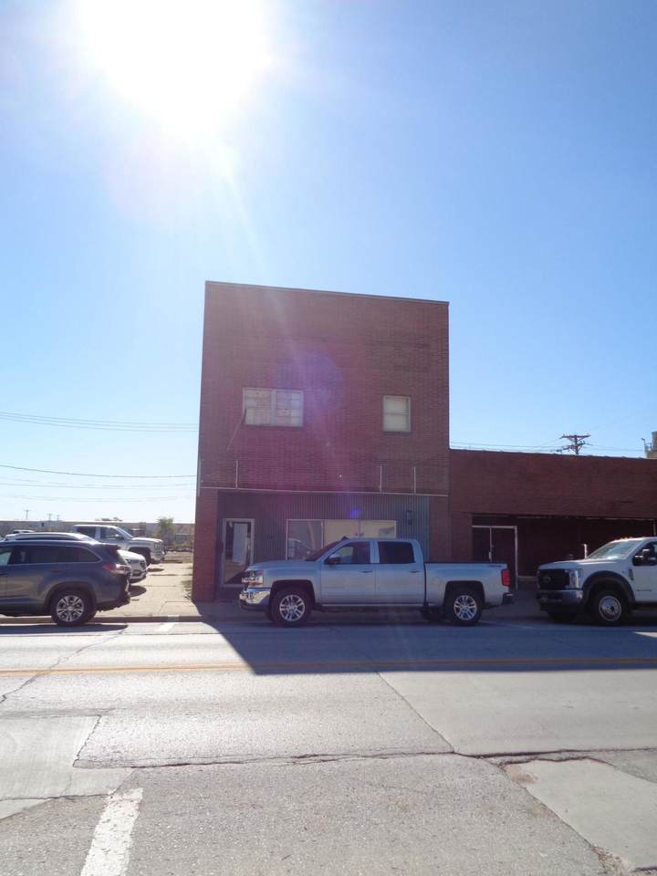 206 Erie Street - Photo 1