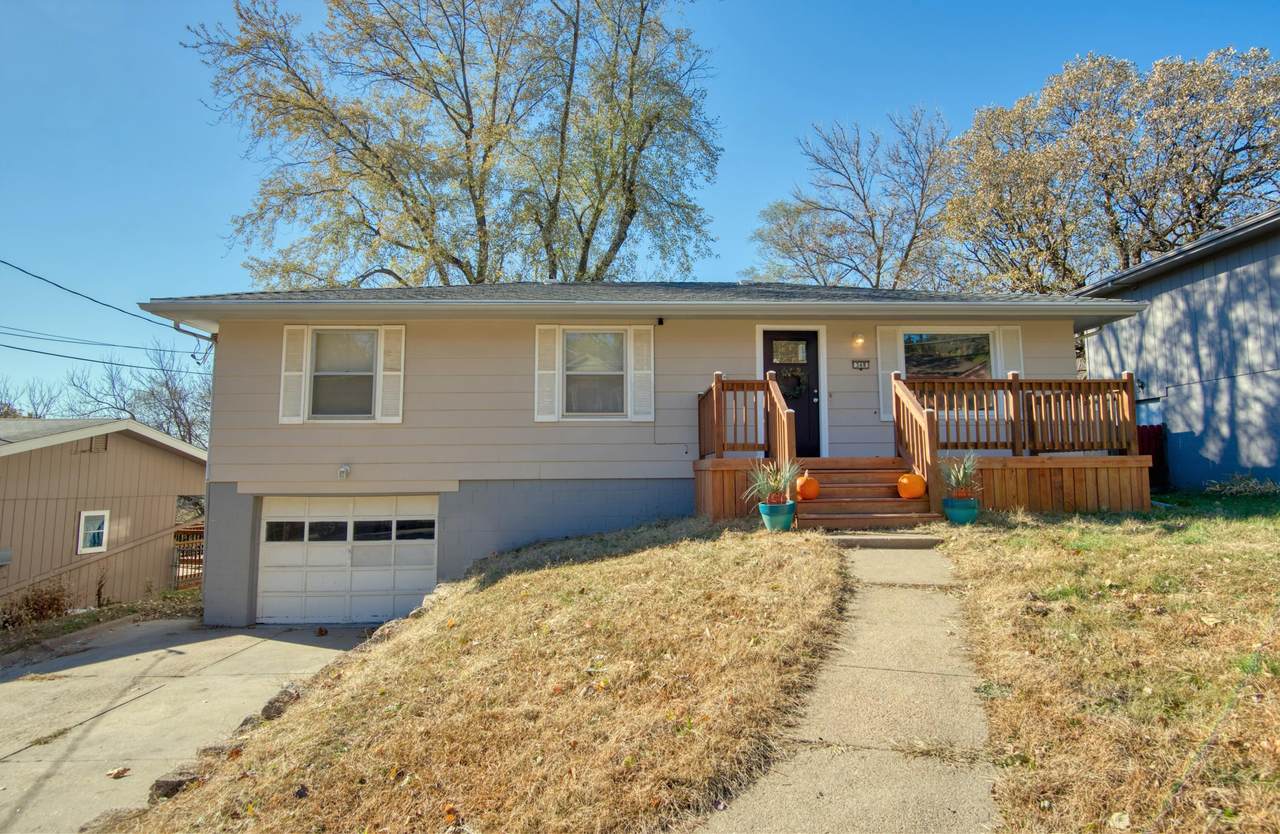 348 Skyline Drive - Photo 1