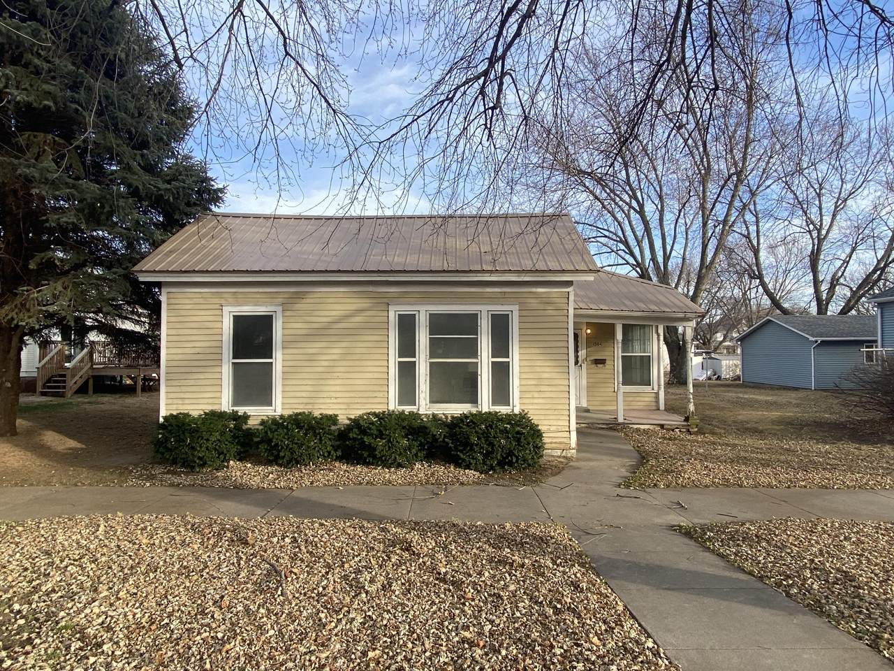 1304 Main Street - Photo 1