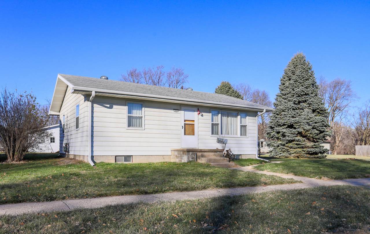 523 3RD Avenue - Photo 1