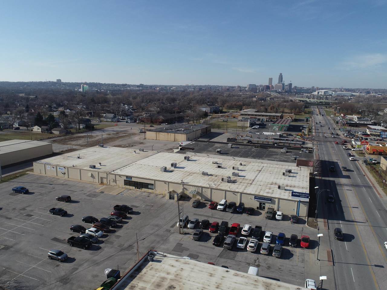 3415 Broadway - Photo 1