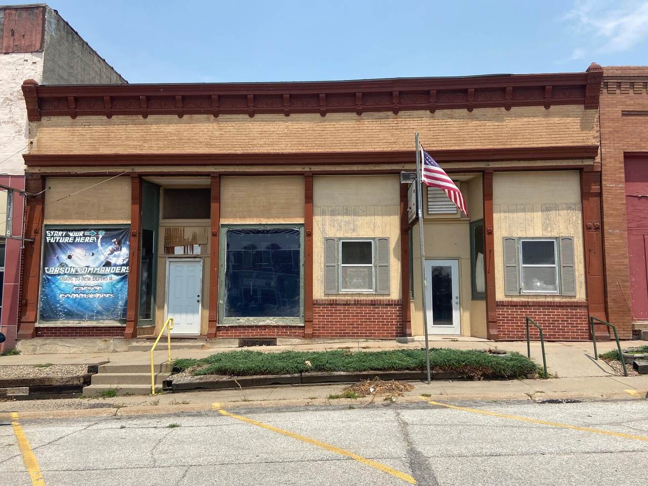 118 Broadway Street - Photo 1