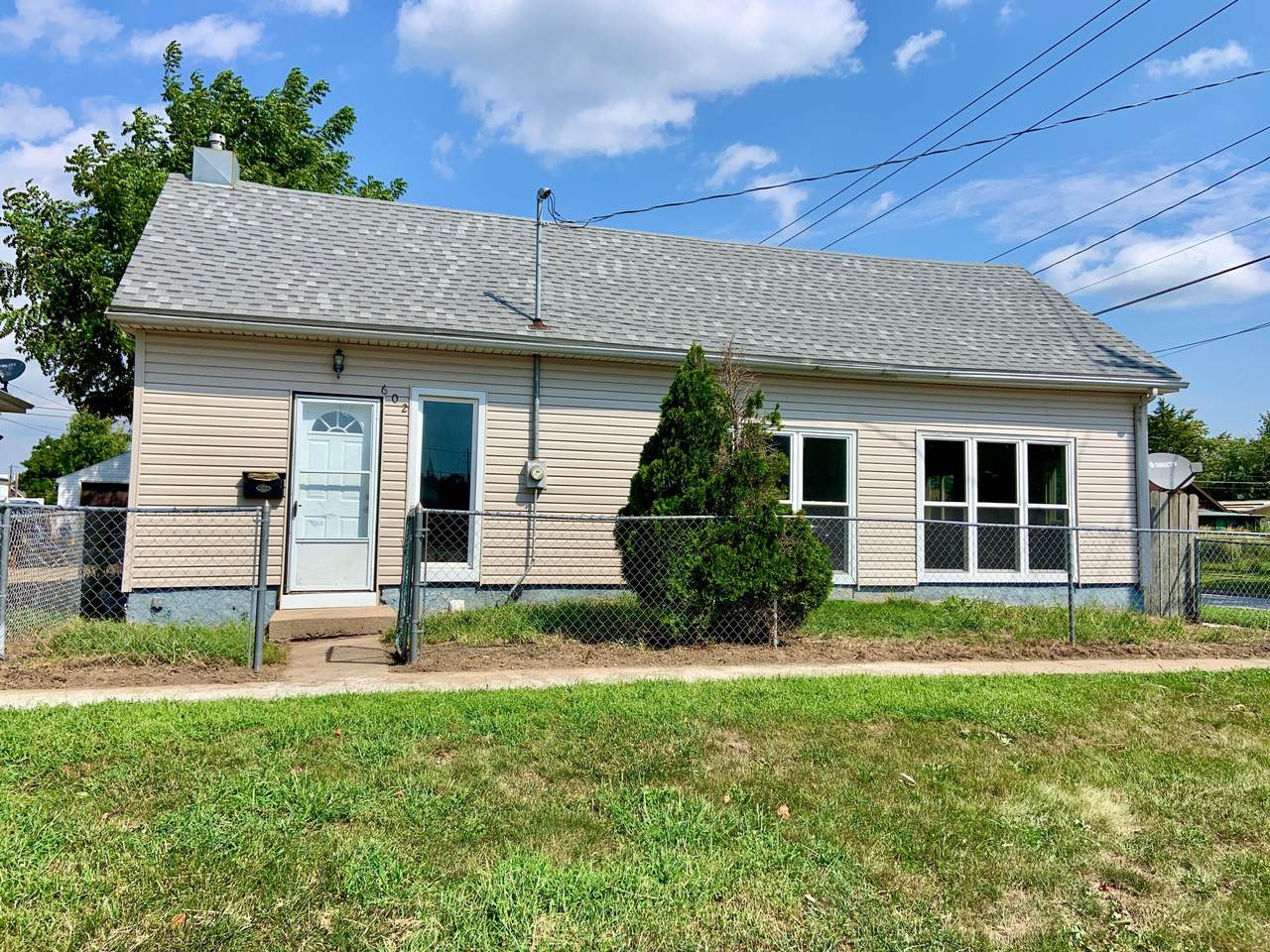 602 17TH Street - Photo 1