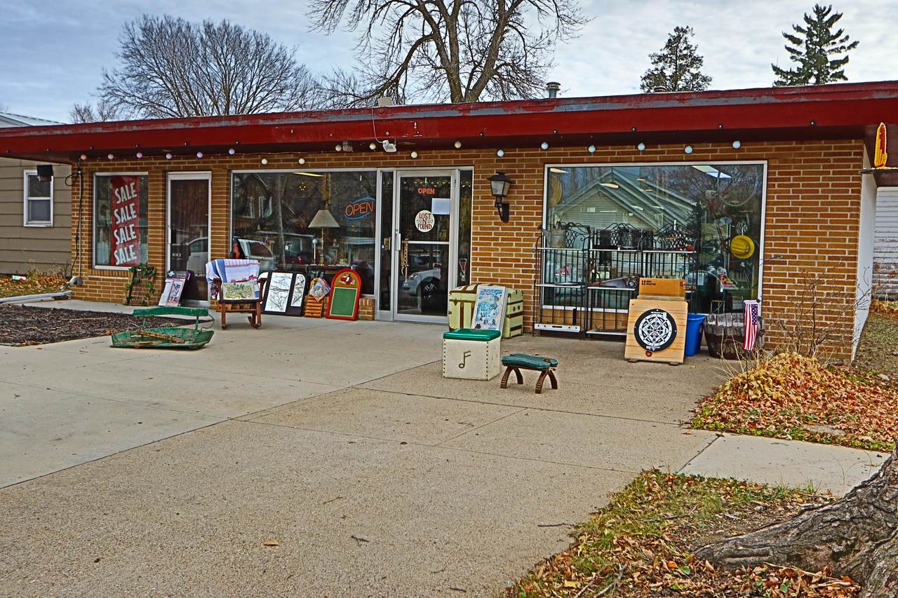602 Main Street - Photo 1