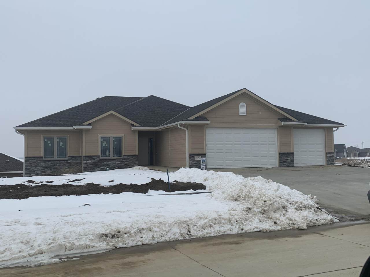 116 Firethorn Drive - Photo 1