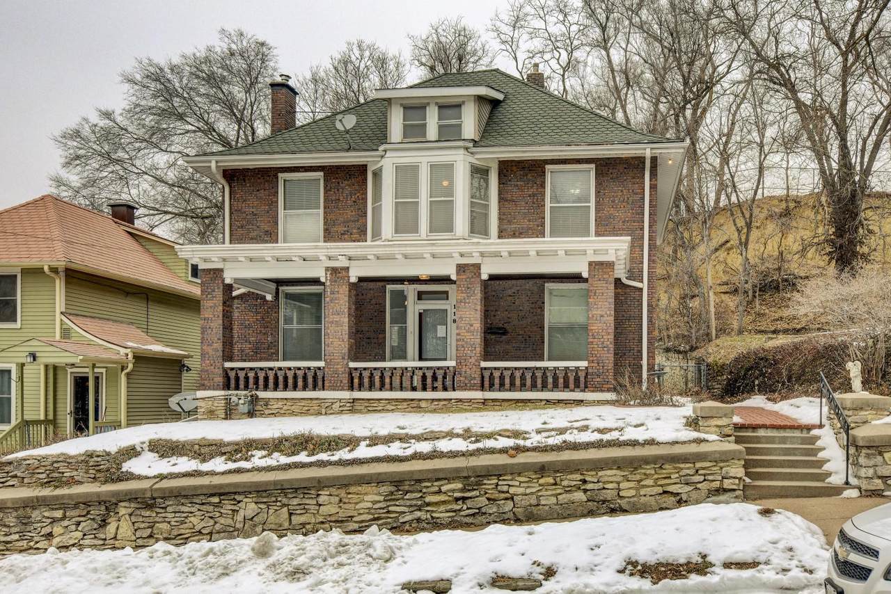 118 5TH Avenue - Photo 1