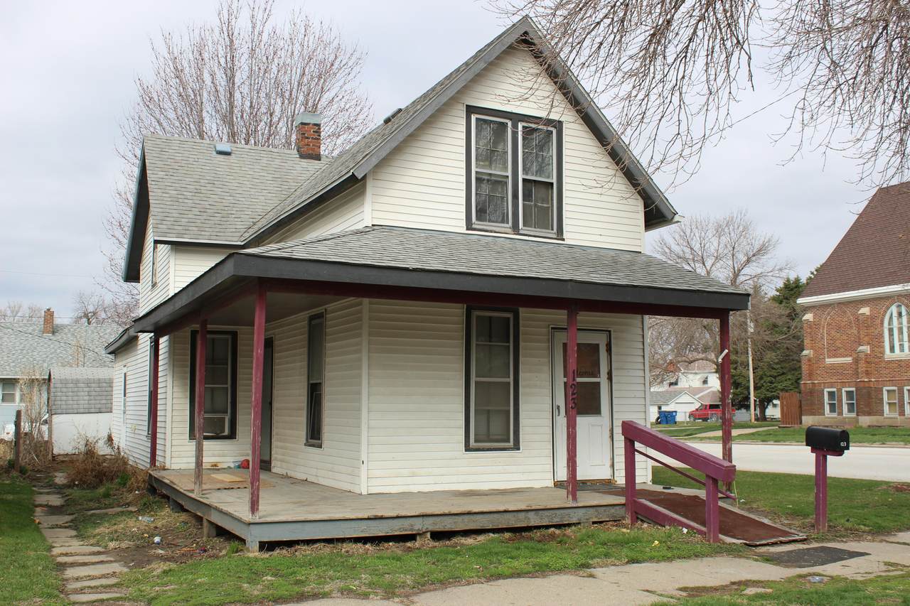 123 2ND Street - Photo 1