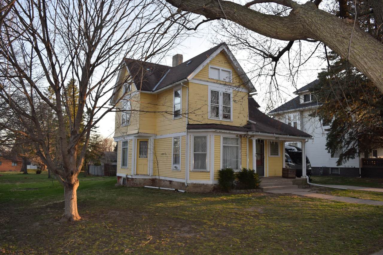 1013 Victoria Street Street - Photo 1