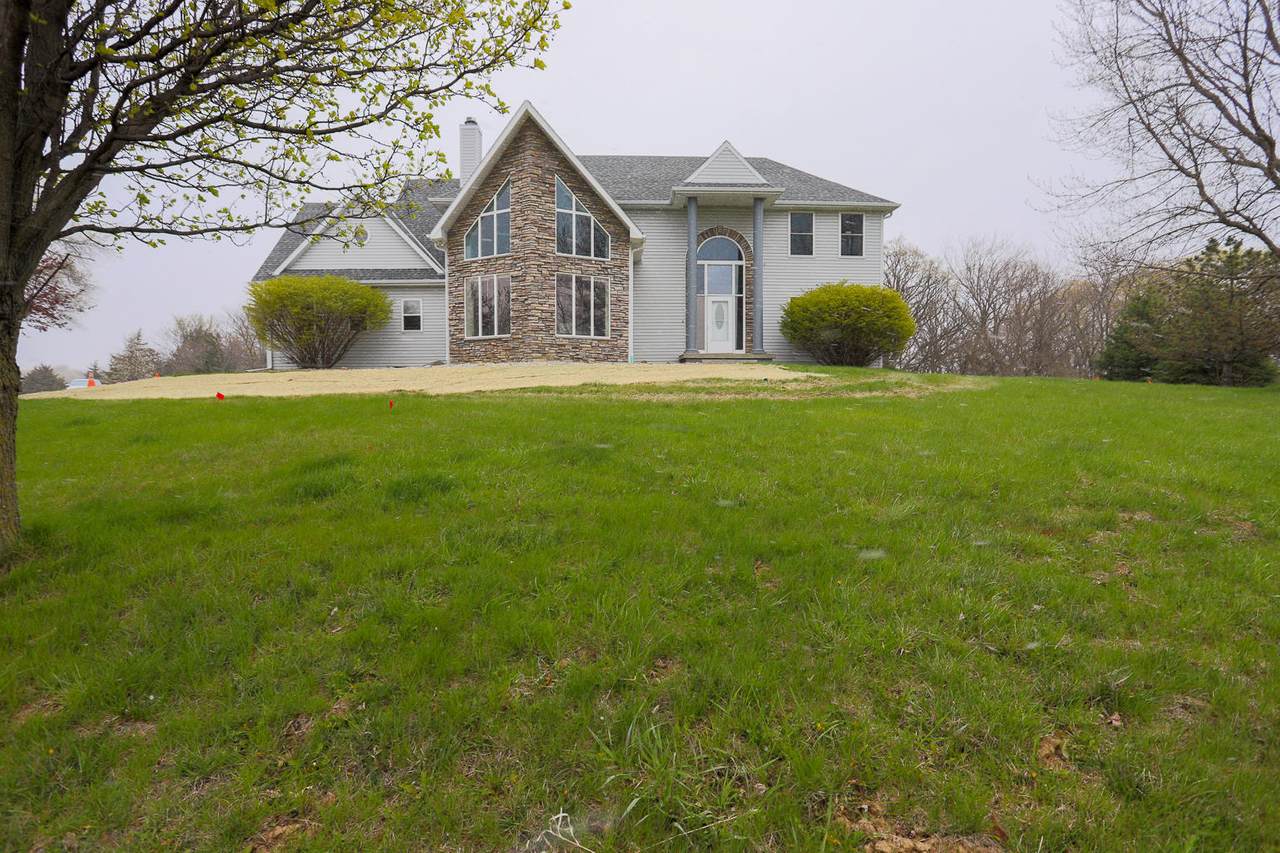 21201 Honey Locust Lane - Photo 1