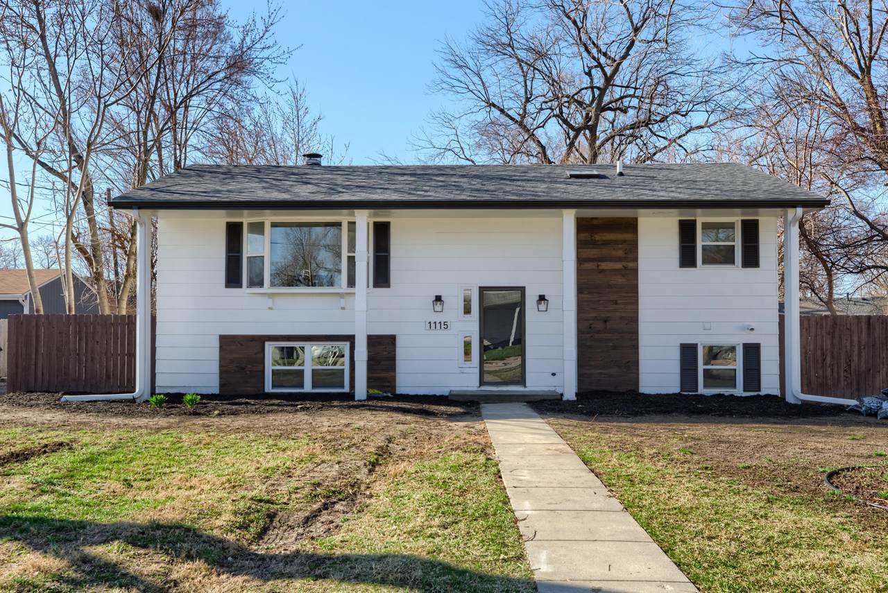 1115 24TH Avenue - Photo 1