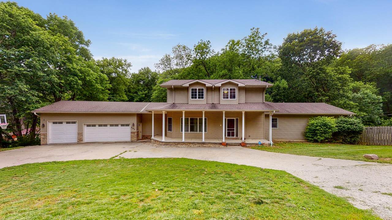 247 Ivy Drive - Photo 1