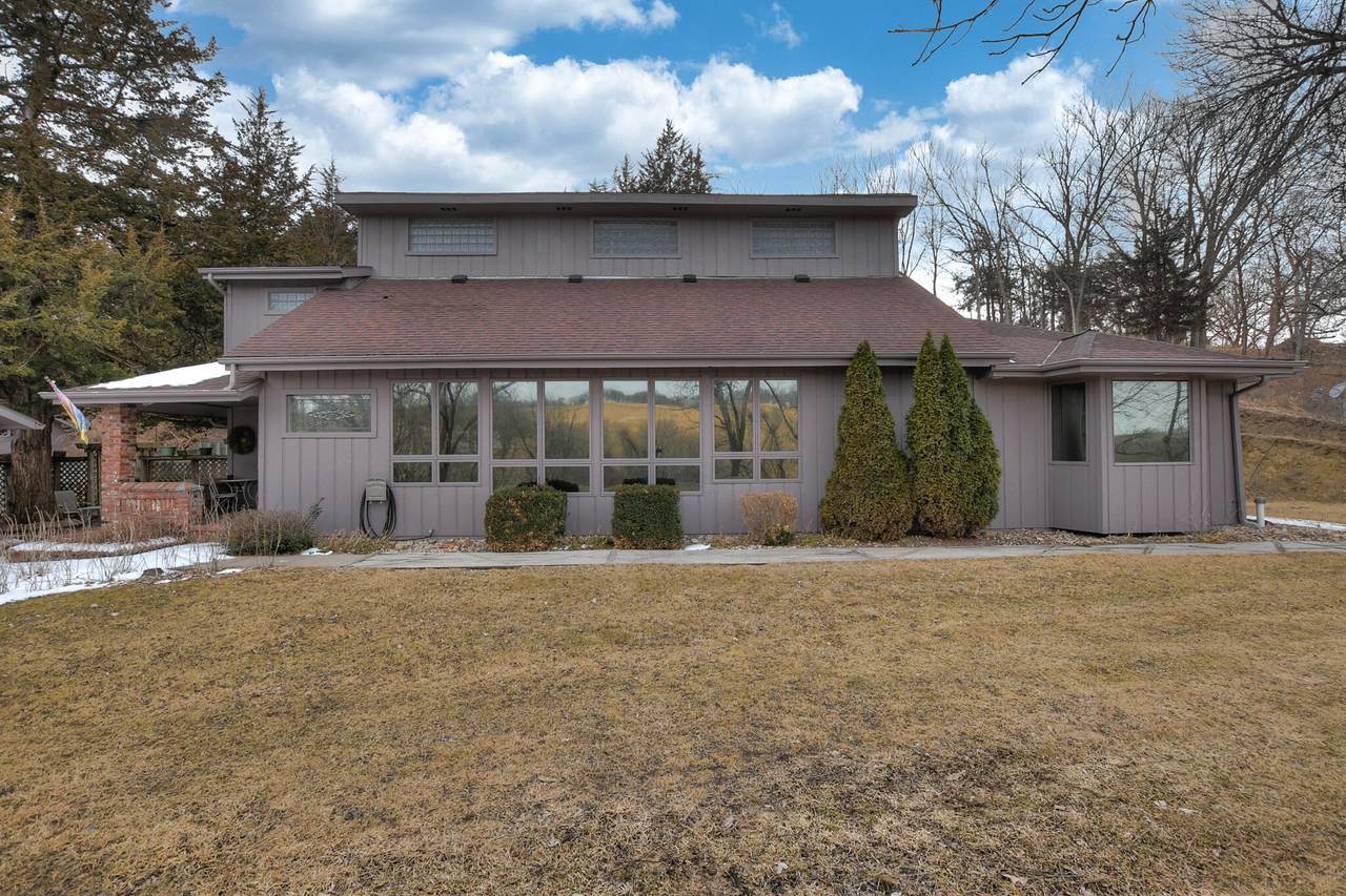 53562 221 Street - Photo 1