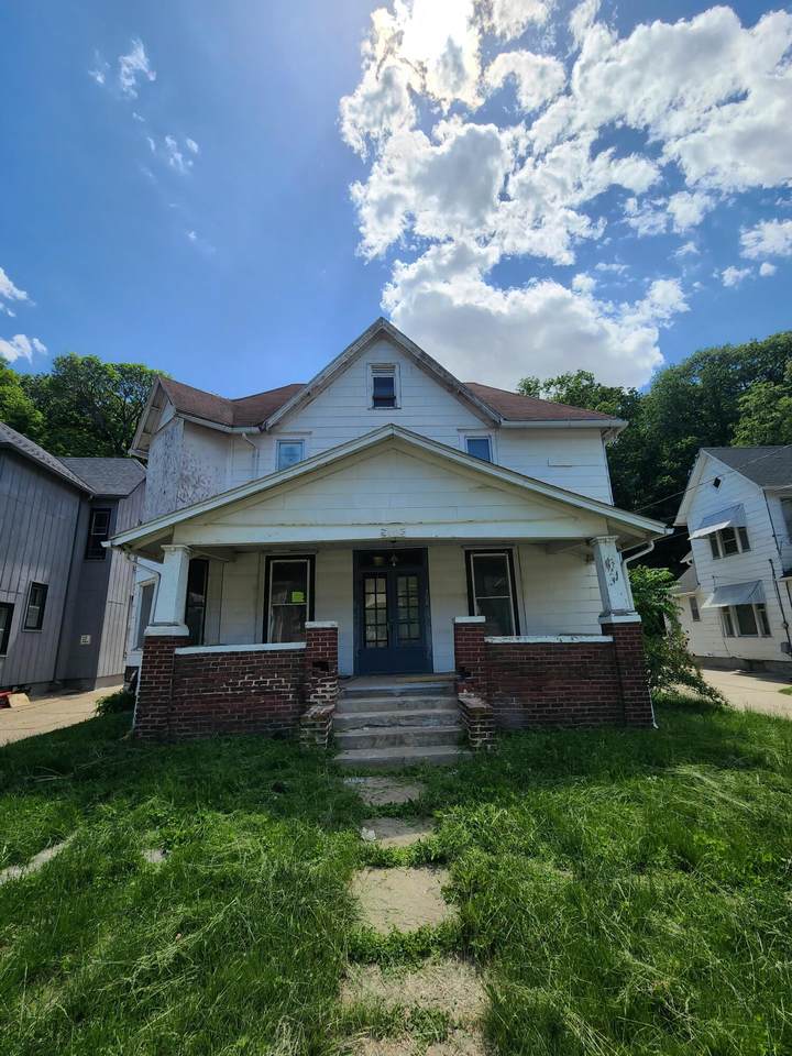 368 Lincoln Avenue - Photo 1