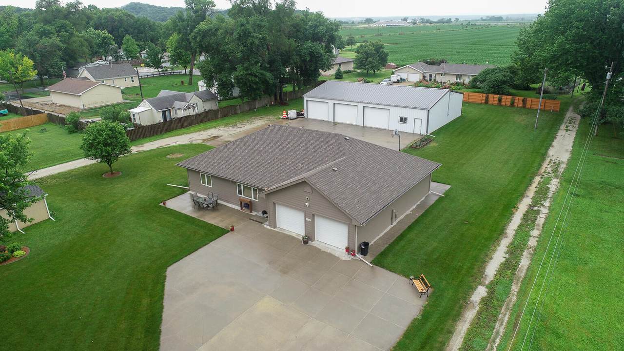 1018 Old Lincoln Highway - Photo 1