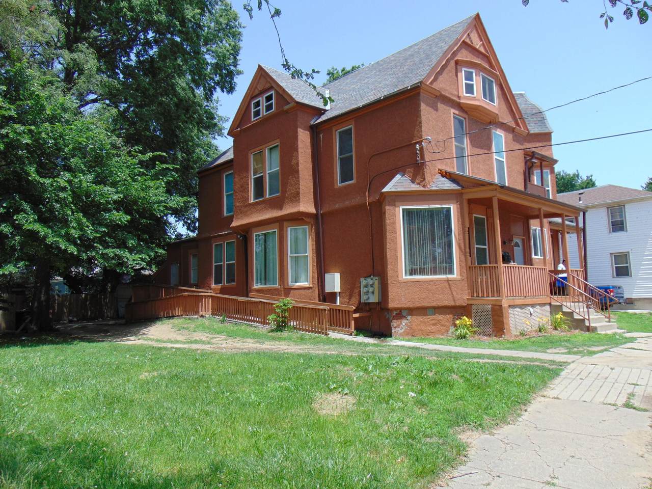 738 Mynster Street - Photo 1