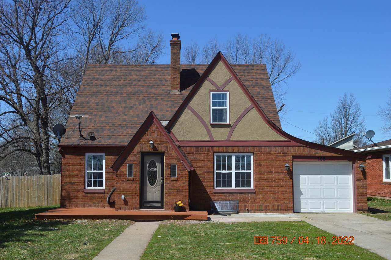 705 Wilson Avenue - Photo 1