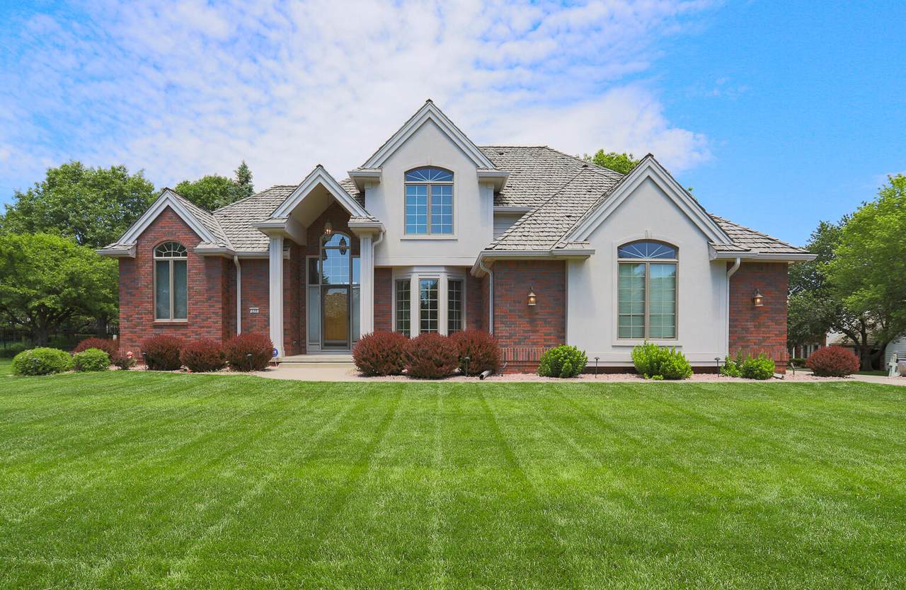 116 Forest Glen Drive - Photo 1