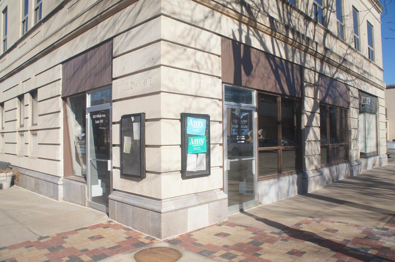 500 Willow Avenue - Photo 1