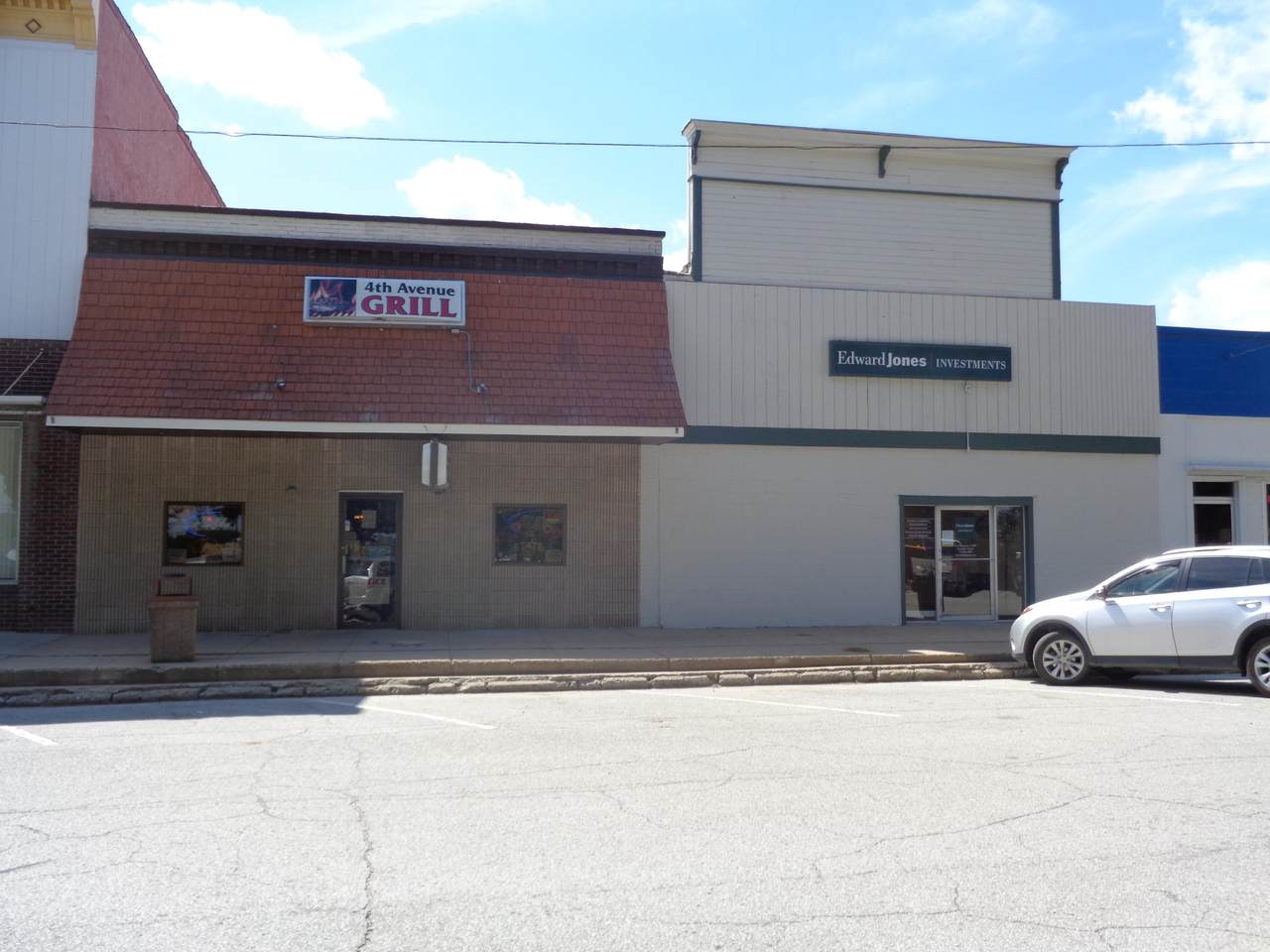 115 4TH Avenue - Photo 1