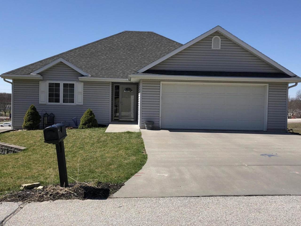 1228 Cherry Street - Photo 1