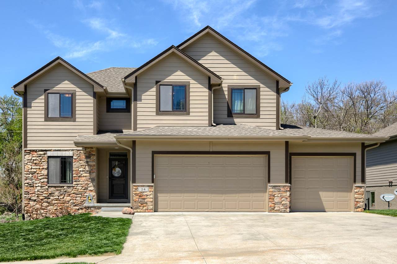 24 Kingsridge Drive - Photo 1