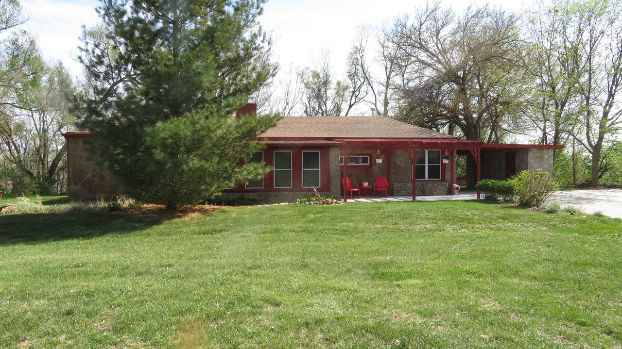 910 St Clair Street - Photo 1