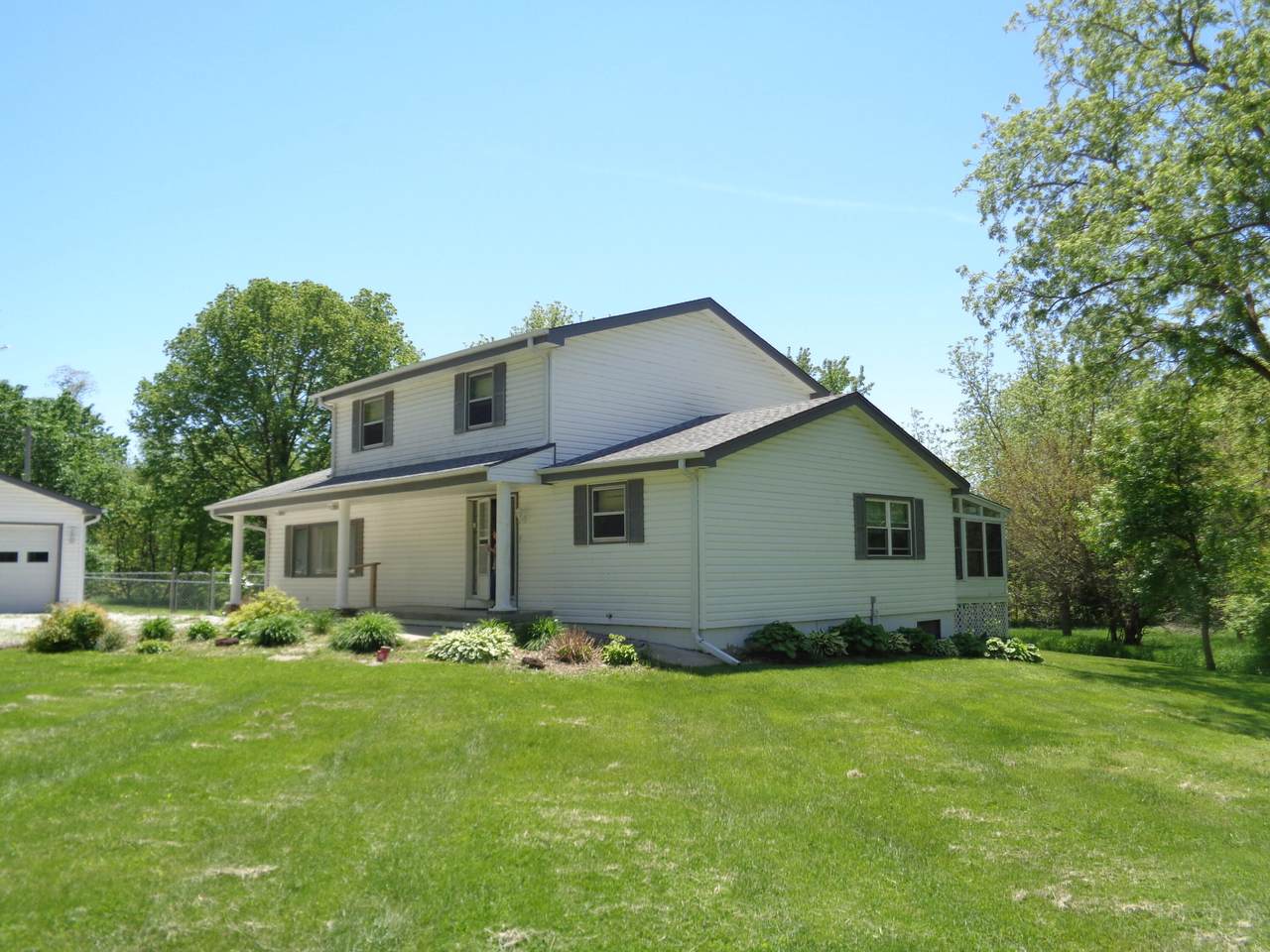 2452 335TH STREET - Photo 1