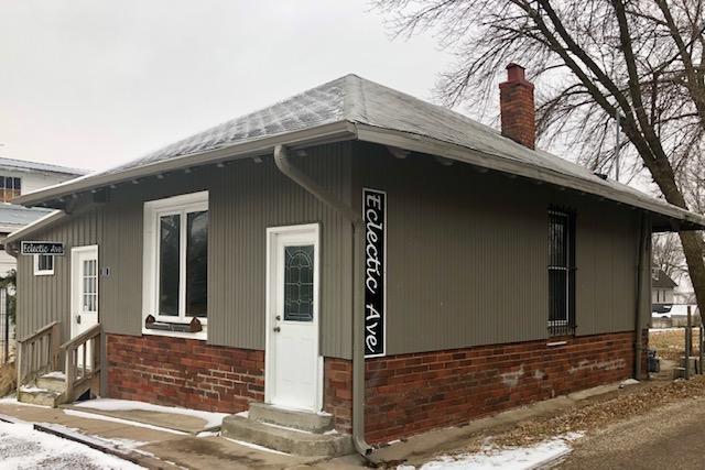 611 Highland Street - Photo 1