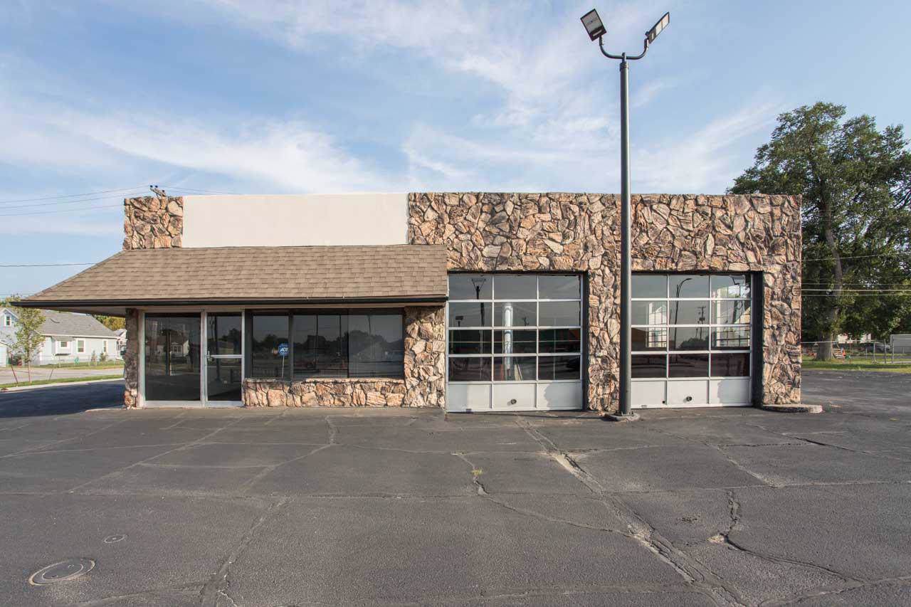 2930 Broadway - Photo 1