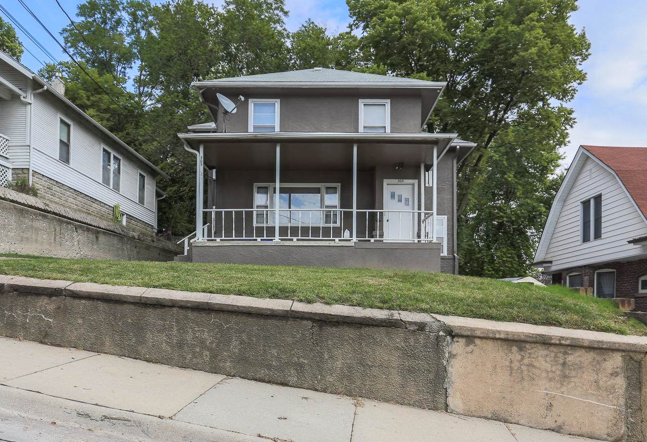305 2ND Street - Photo 1
