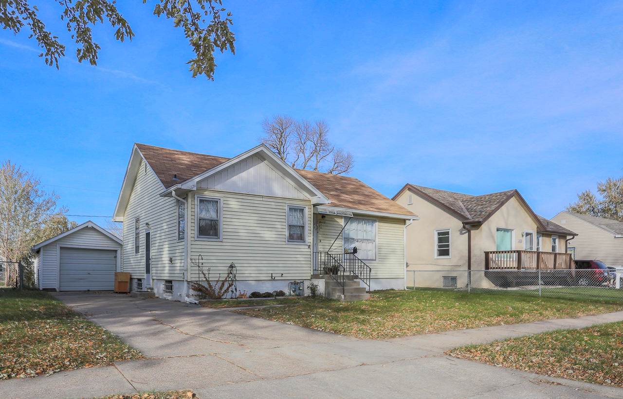 3112 Avenue F - Photo 1