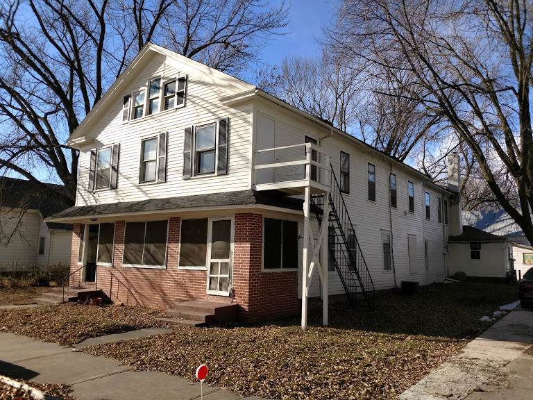 1118 8TH Street - Photo 1