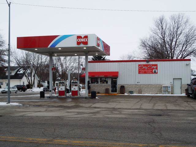 720 Iowa Avenue - Photo 1