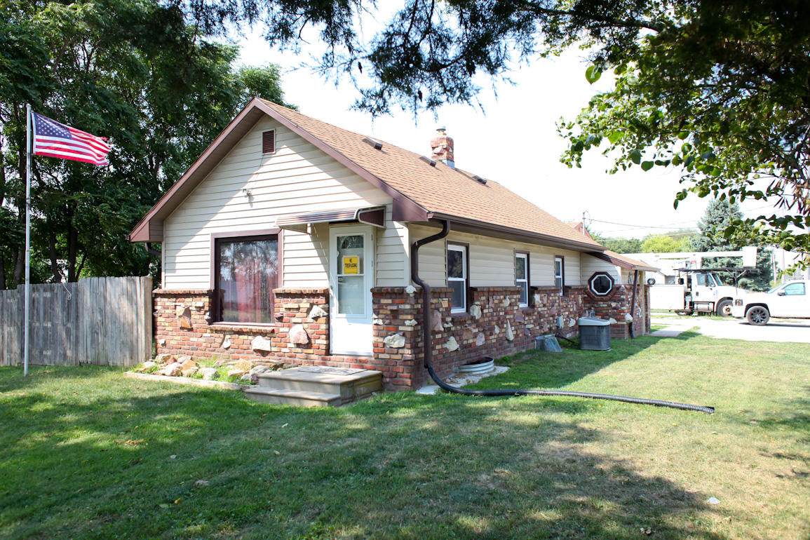 1500 Ave O - Photo 1