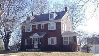129 4TH Avenue - Photo 1