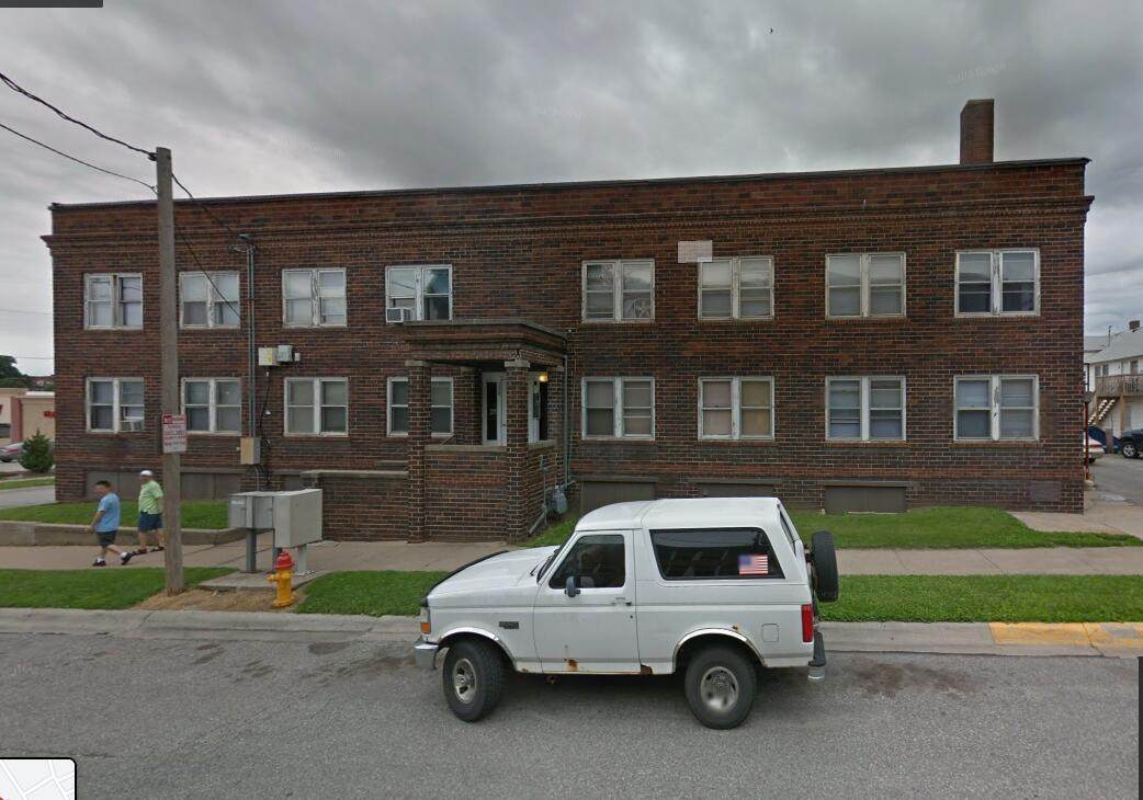 208 Scott Street - Photo 1