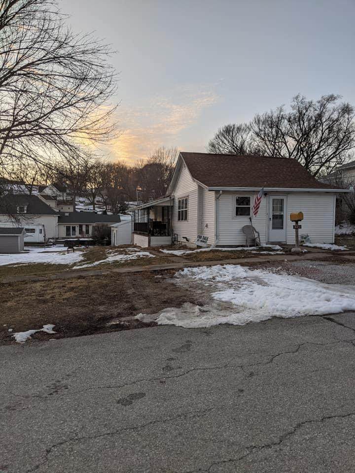 216 1ST Avenue - Photo 1