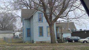 716 14TH Avenue - Photo 1