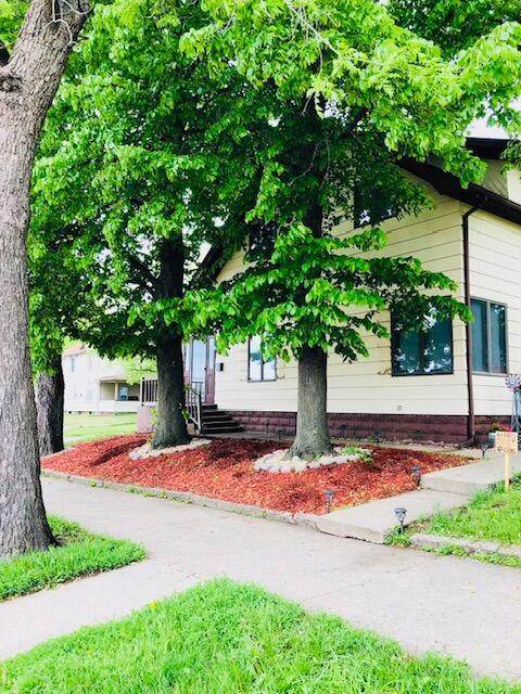 722 First Street - Photo 1