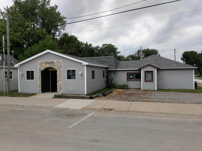211 Main Street - Photo 1