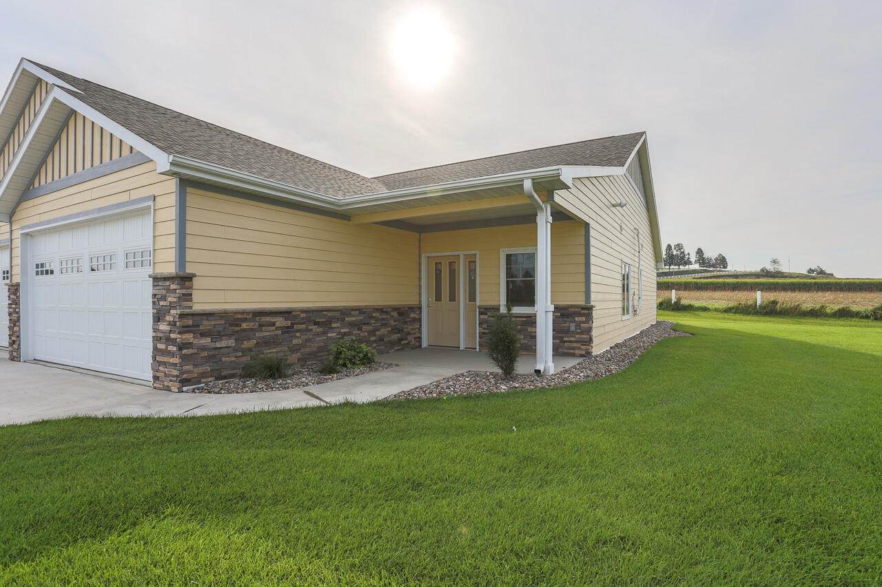 3B Dixie Drive - Photo 1