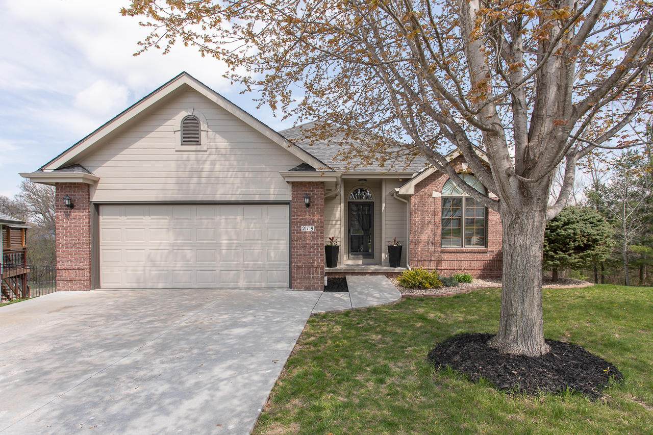 219 Antioch Drive - Photo 1