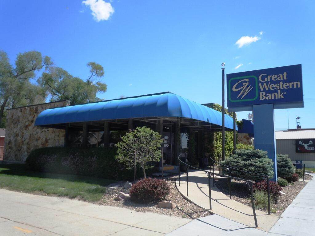 205 Erie Street - Photo 1
