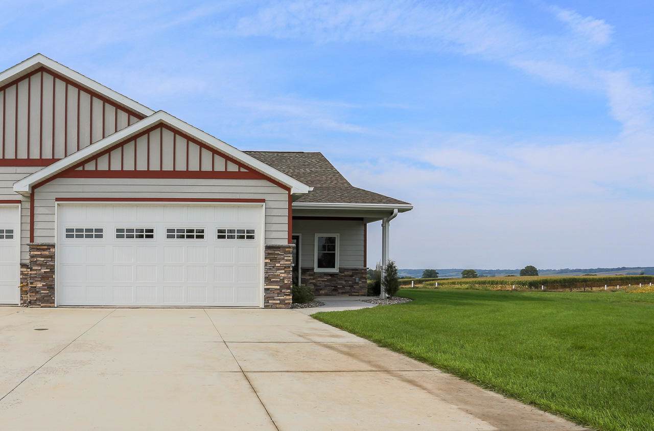 4B Dixie Drive - Photo 1